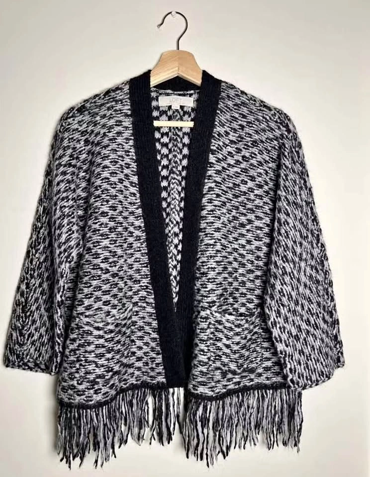 Ann Taylor LOFT Cardigan Small Italian Yarn