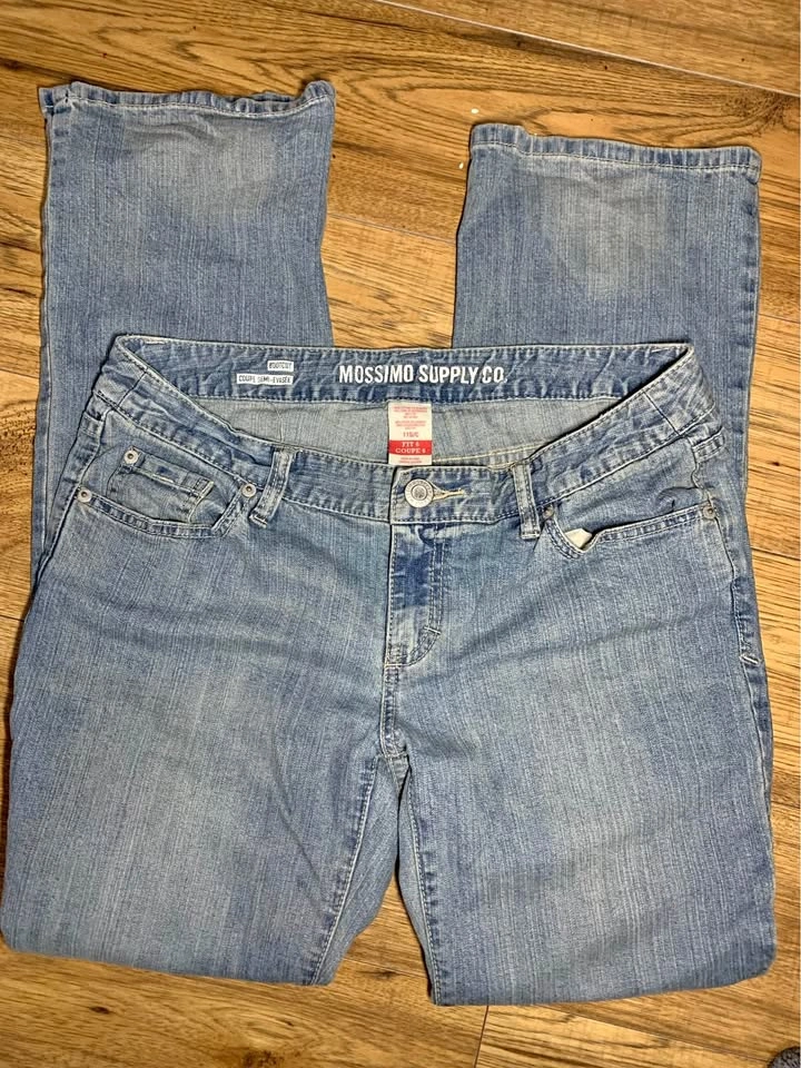 Women's Bootcut Jeans - Mid Rise Size 11