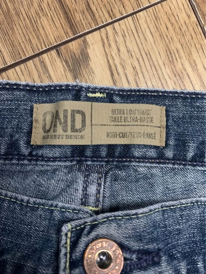 Low rise bootcut jeans - photo 4