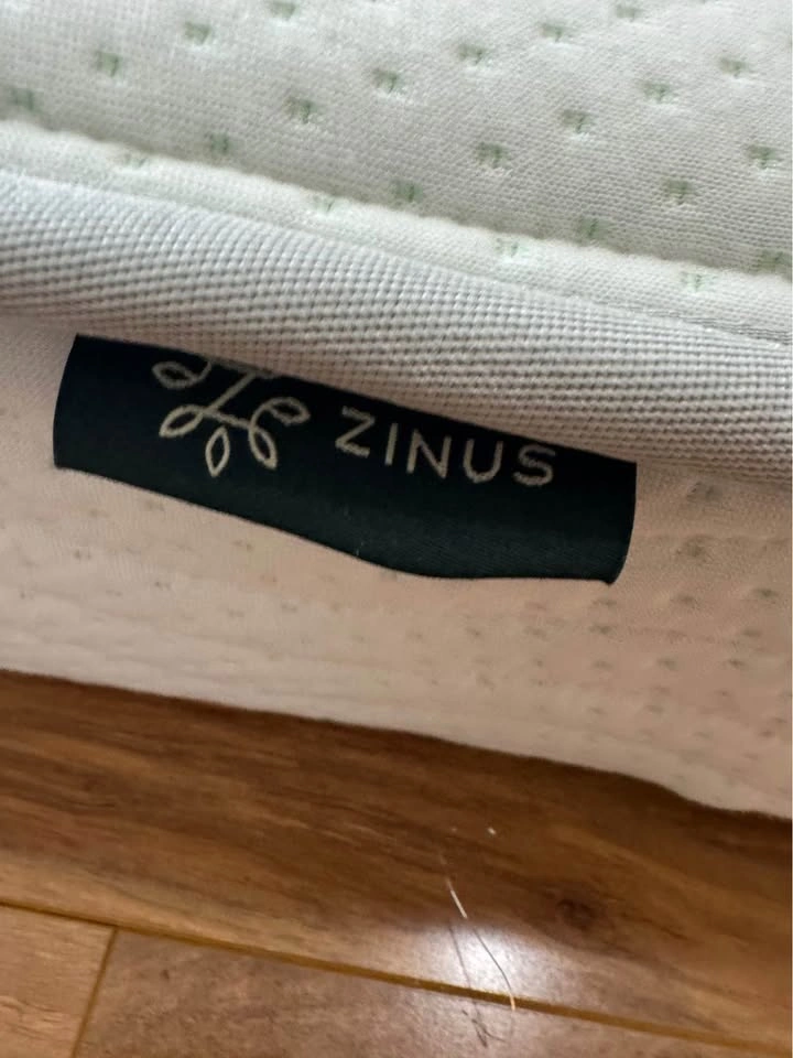 Zinus 6 inch Twin Mattress - photo 4
