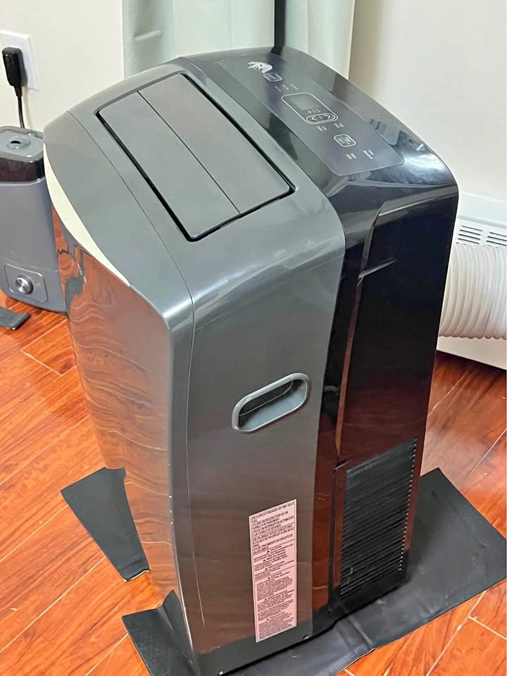 LG Portable Air Conditioner 14000BTU