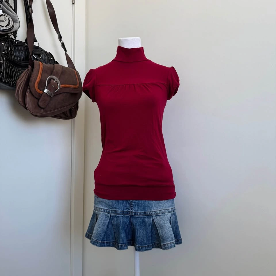 Y2k Red Mock Neck Puff Sleeve Top (Size S) - photo 2