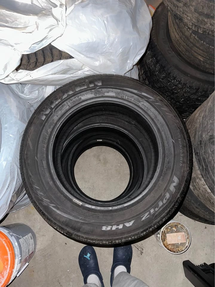 195/65R15 Tires - photo 2