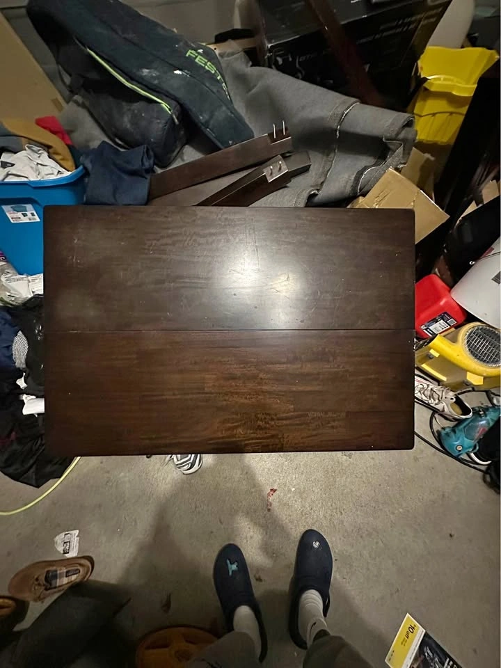 Good small dining table