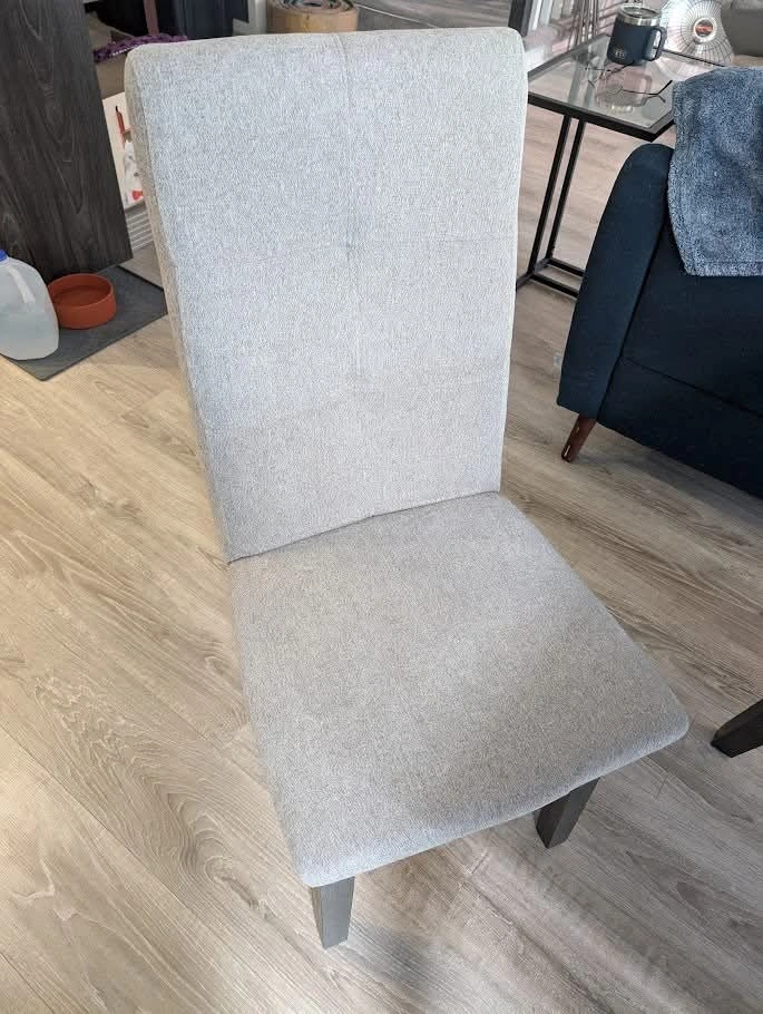 Dining Table and 4 Chairs - photo 3