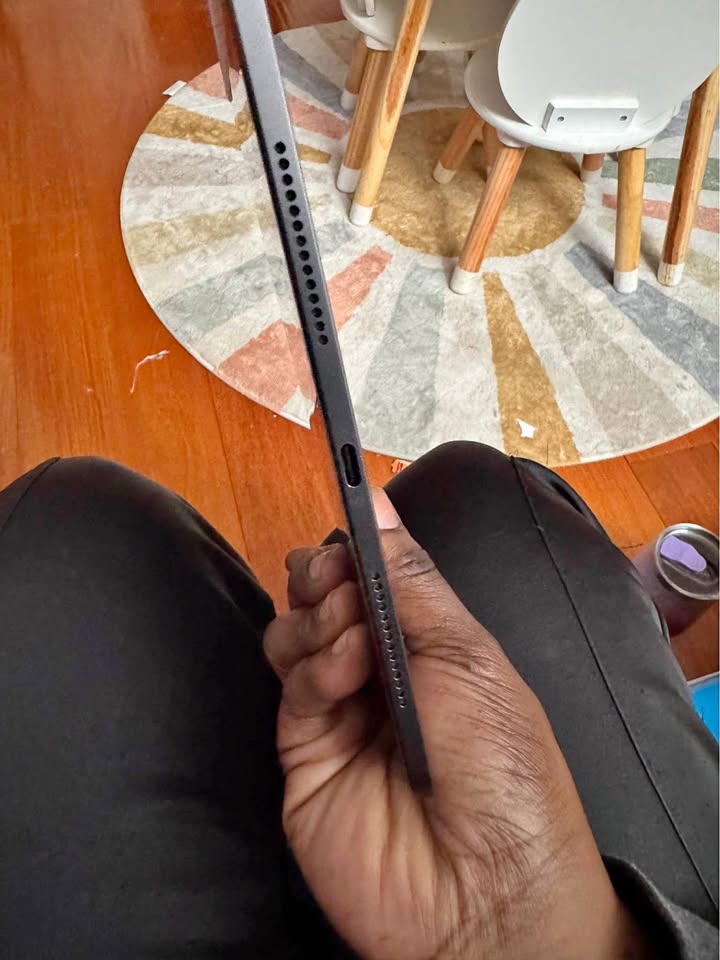 11” iPad Pro M4 + Apple Pencil – Mint Condition