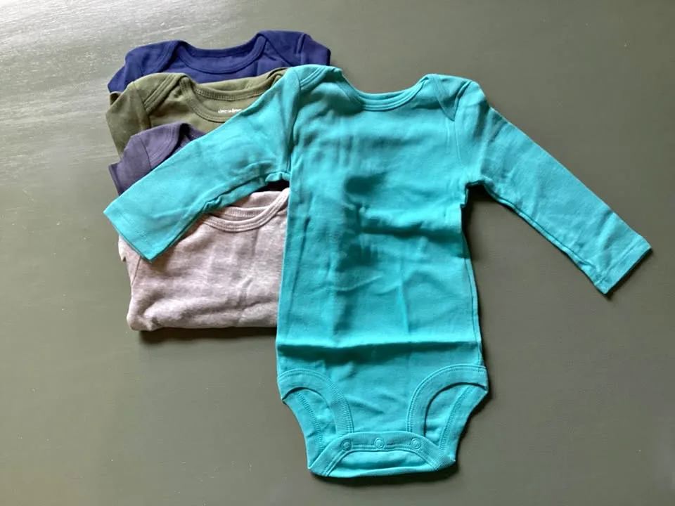 5 Long Sleeve Baby Onesies 3 to 6 Months thumbnail