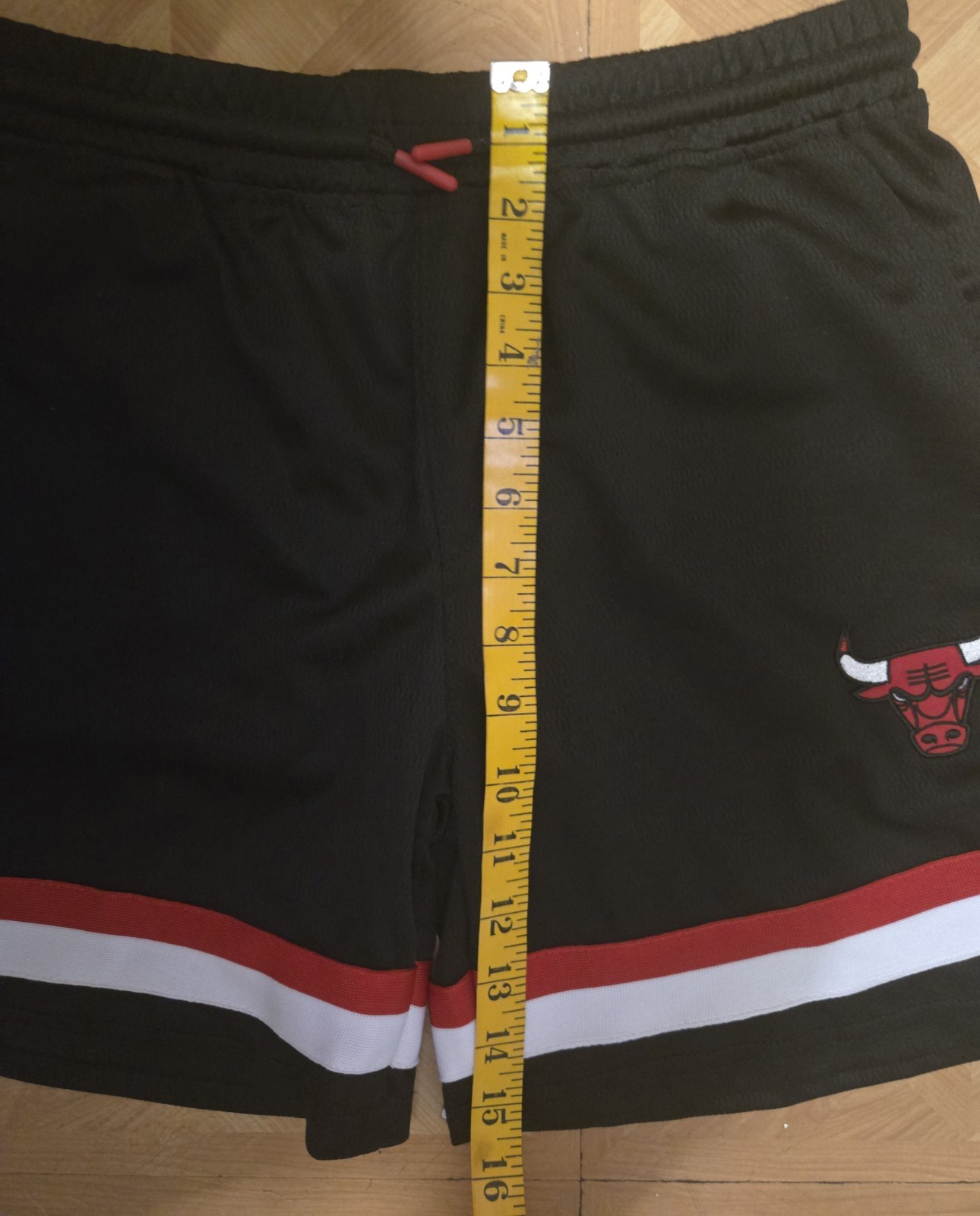 Chicago Bulls Basketball Shorts - Size 14/16 - photo 3