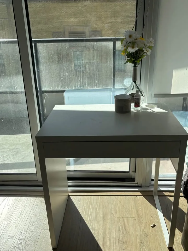 Ikea Micke Desk image indicator(3)