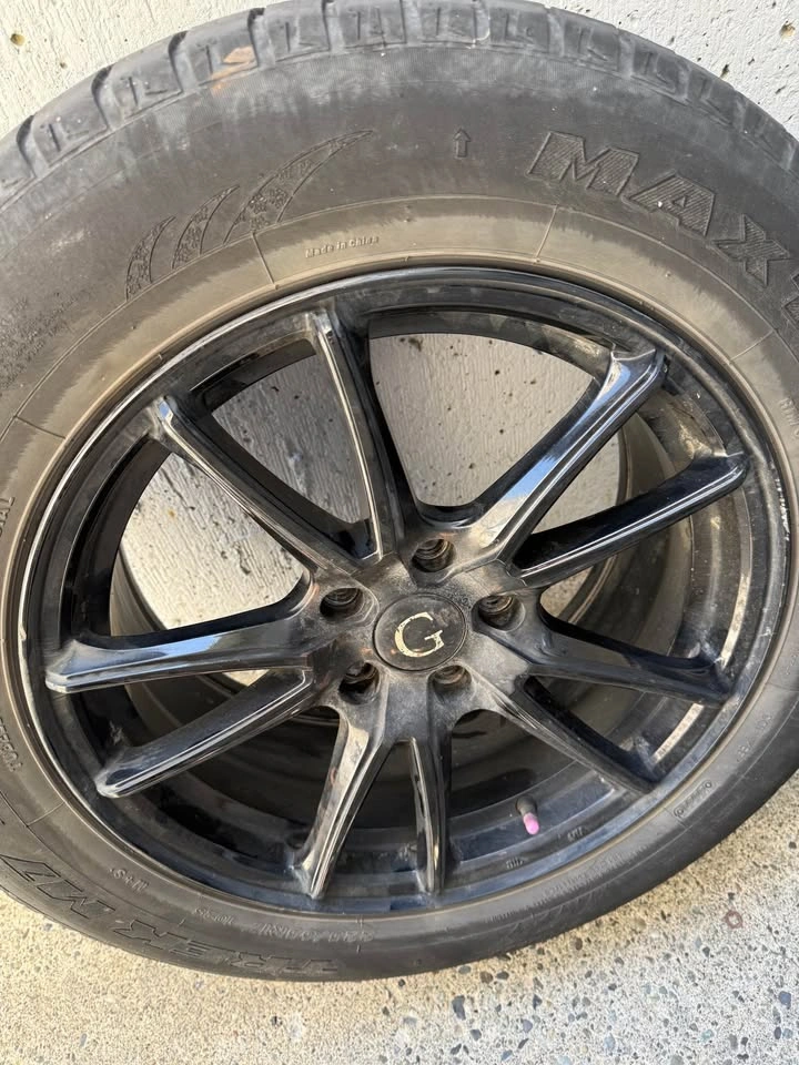 Set of 4 Black Alloy Rims + Tires – 225/65R17 - photo 5
