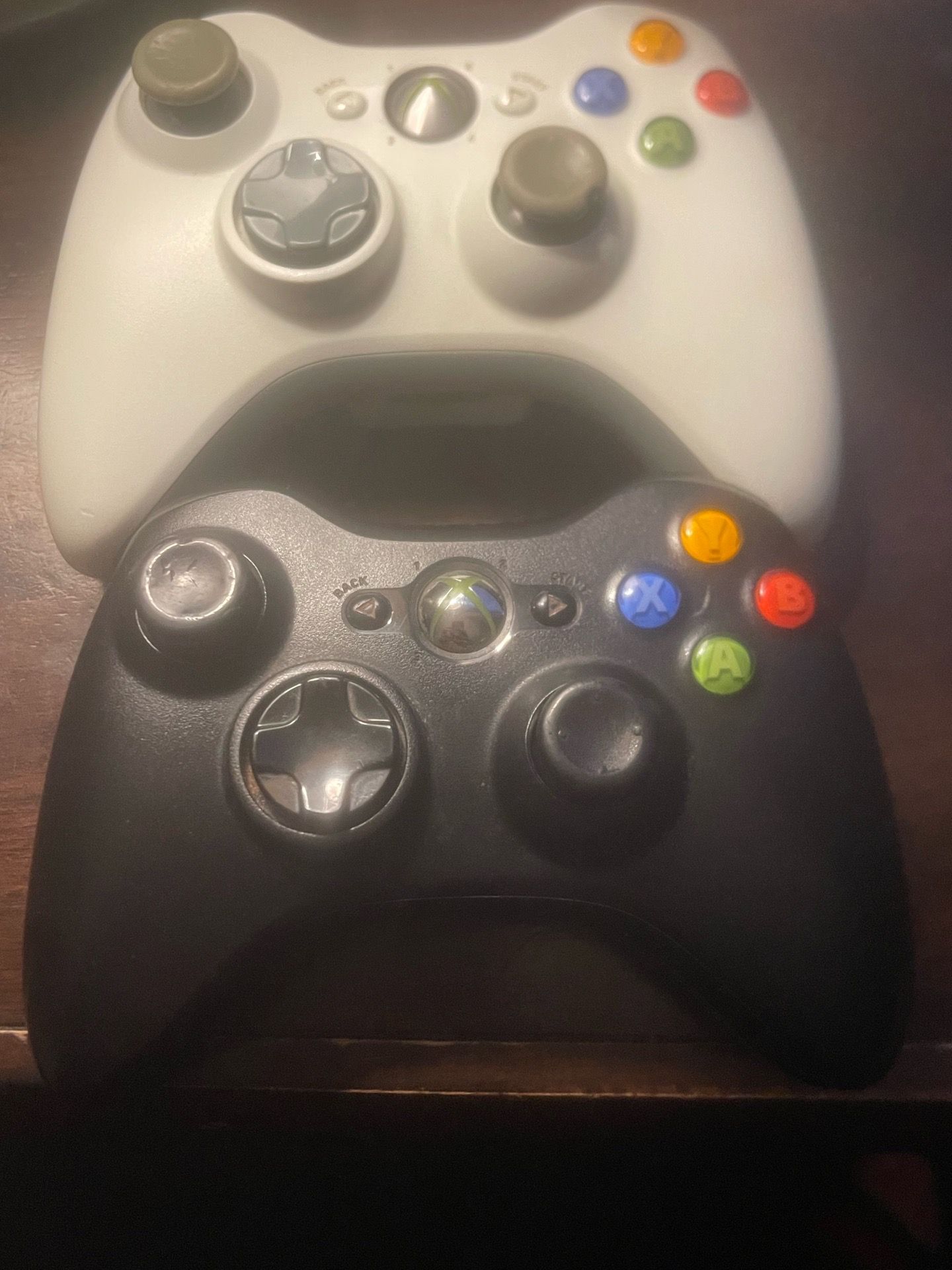 Xbox 360 Controllers (Black & White) (2)