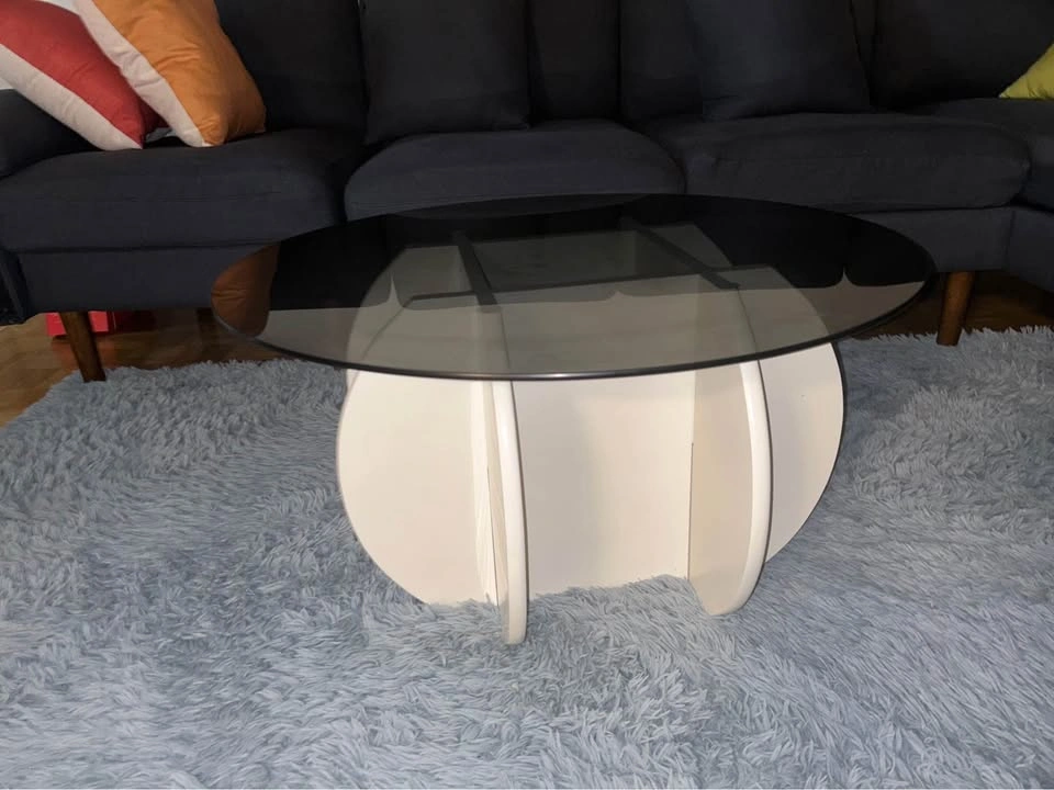 Glass coffee table with wooden legs - photo 2