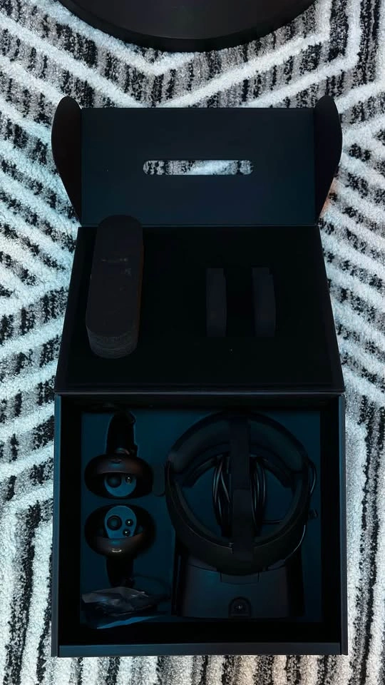 Oculus Rift S VR Headset - photo 3