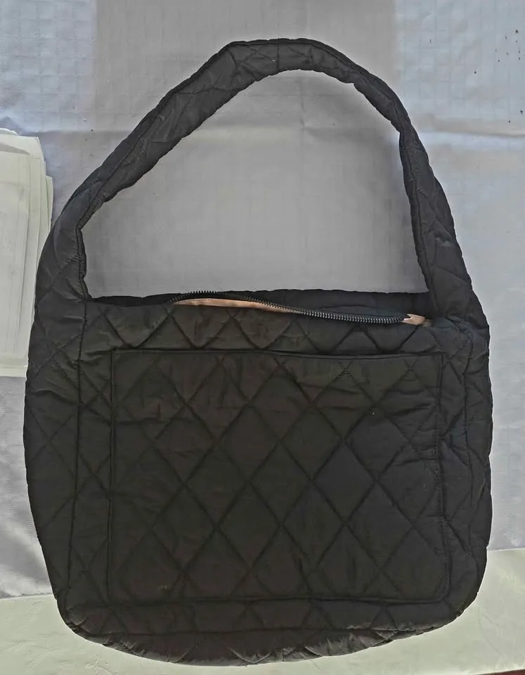 Poppy & Peonies Black Quilted Shoulder Bag - photo 2