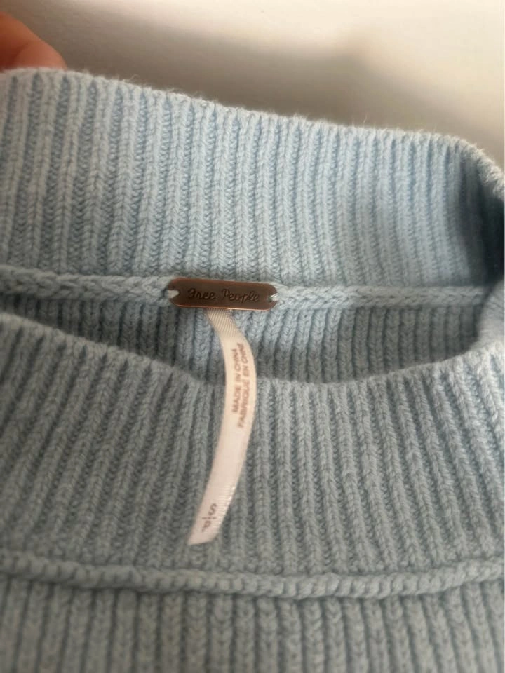 Free People Cropped Blue Sweater - photo 3