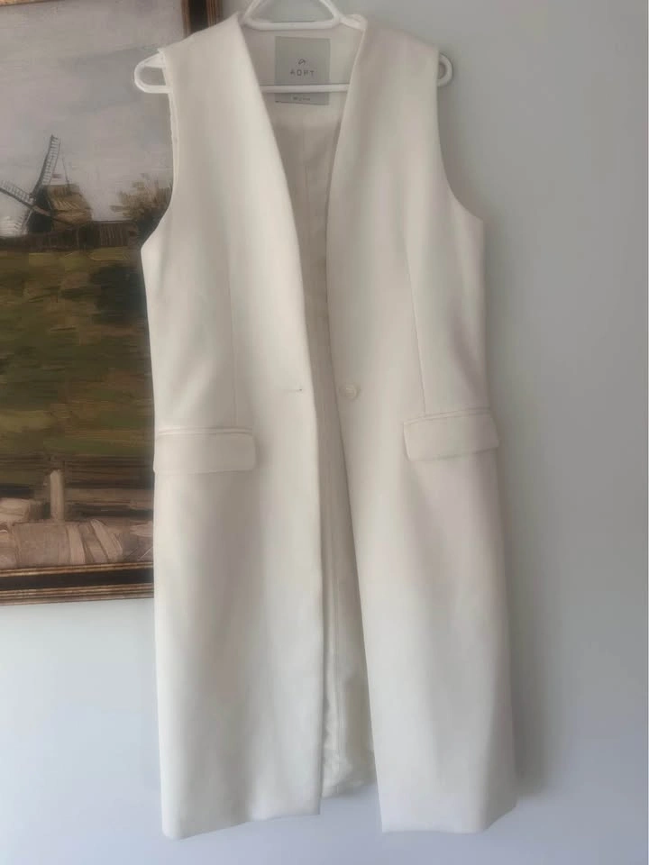 Cream sleeveless long dress vest (small) - photo 3
