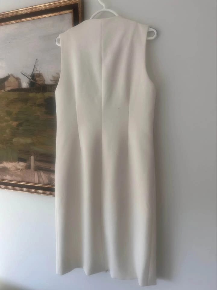 Cream sleeveless long dress vest (small) - photo 4