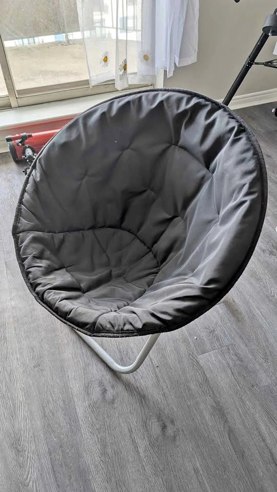 Black saucer chair