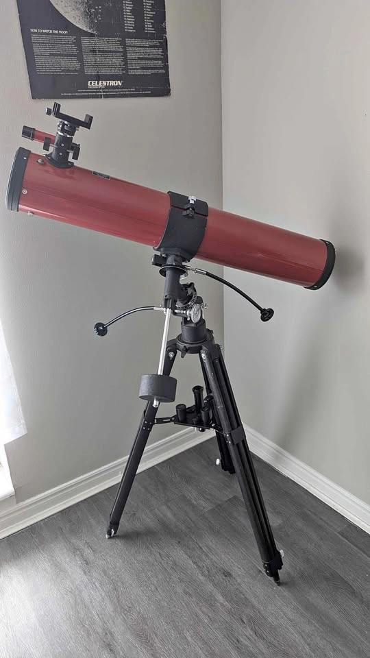 Tasco 114mm Reflector Telescope – Complete Kit | 120 OBO