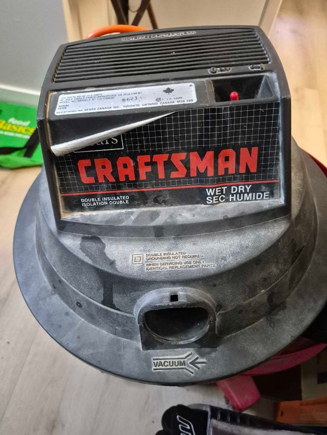 Craftsman 10 Gallon Wet Dry Vac