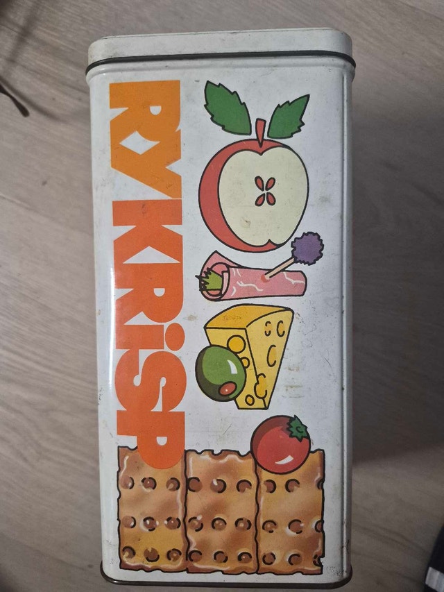 Rykrisp Tin - Vintage Decorative Tin