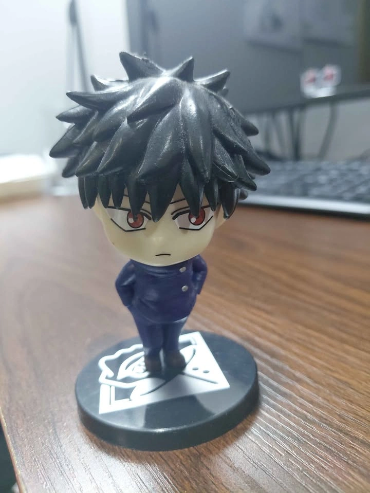 Anime figurines - Megumi Jujutsu Kaisen - photo 3