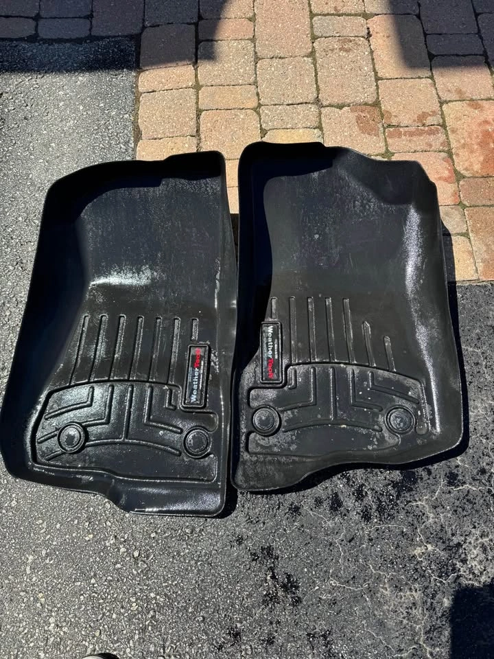 Jeep JL WeatherTech Floor Mats (Front Driver/Passenger) - photo 4