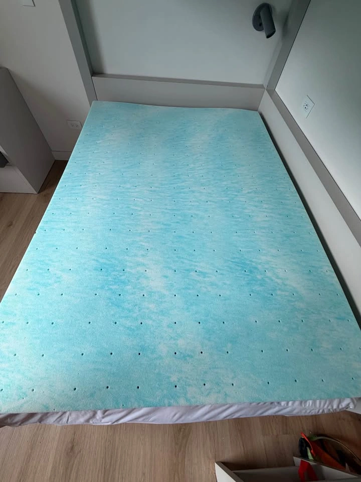 Full Size Mattress Topper (2in) - photo 2