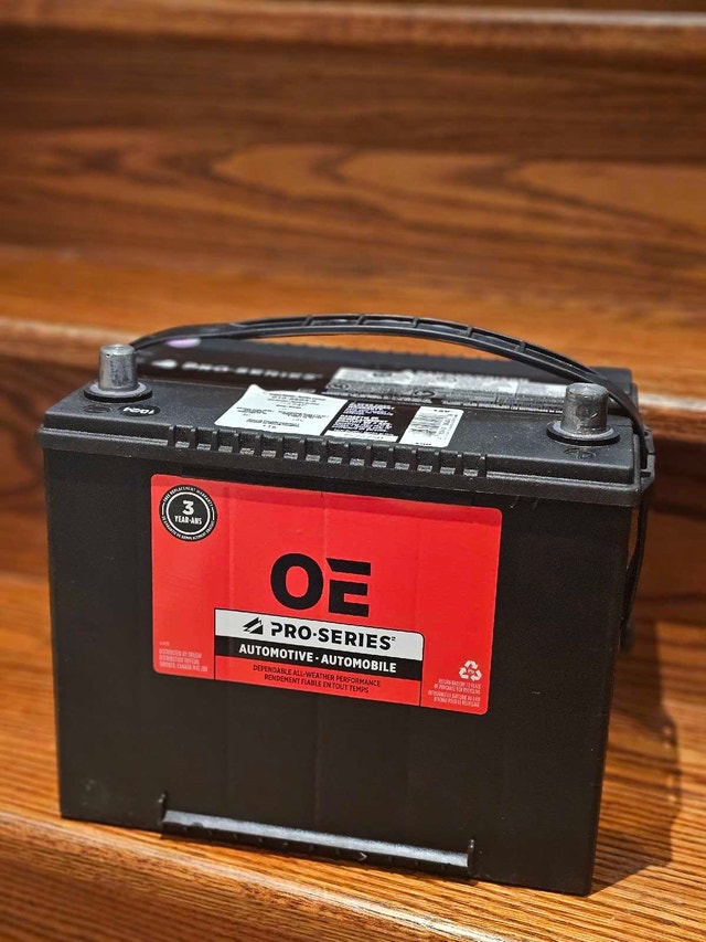 SUV Car 12V Battery 24F