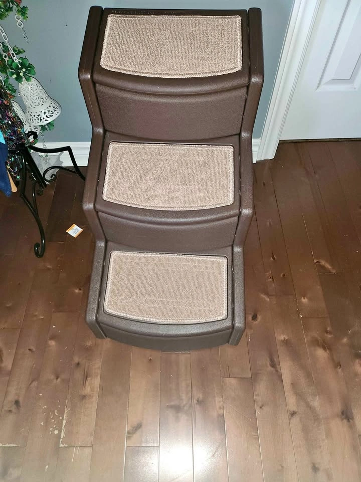 Pet Gear 3-Step Pet Stairs for up to 150 lbs