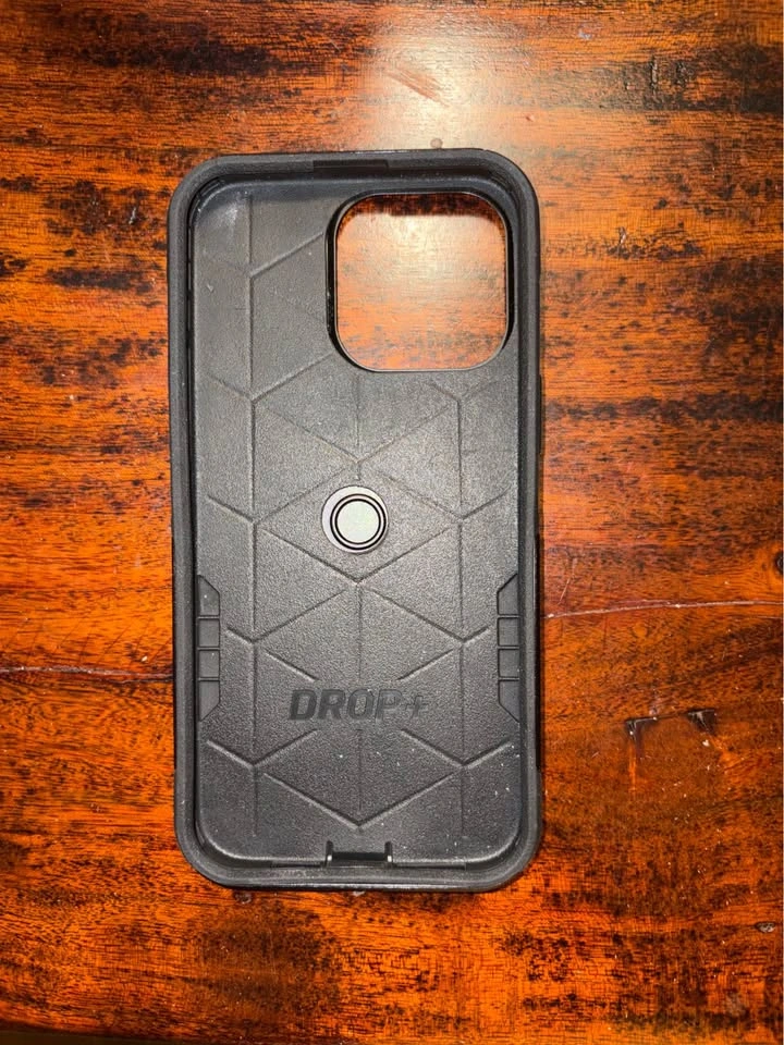 OtterBox iPhone 15 Pro MAX Phone Case - photo 2
