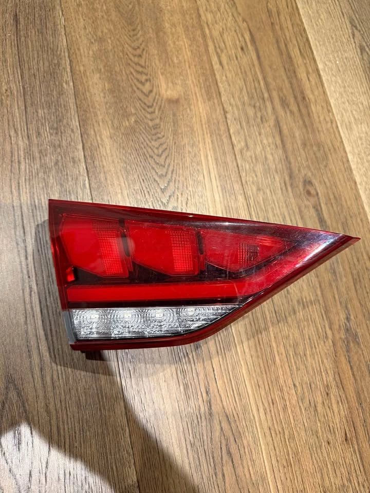 2015 Hyundai Genesis LED Left Rear Tail Light Assembly