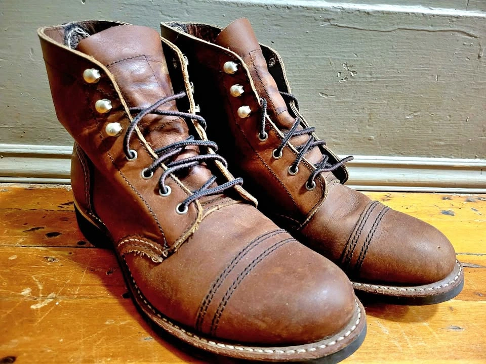 Red Wing Heritage Iron Ranger Boots - 8 1/2W - Amber Harness