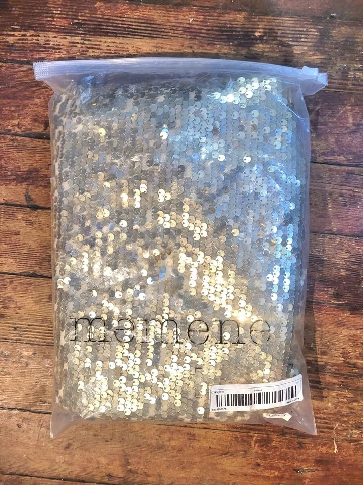 NWT Memene Gold & Silver Sequin Skirt - Size 3 - photo 3