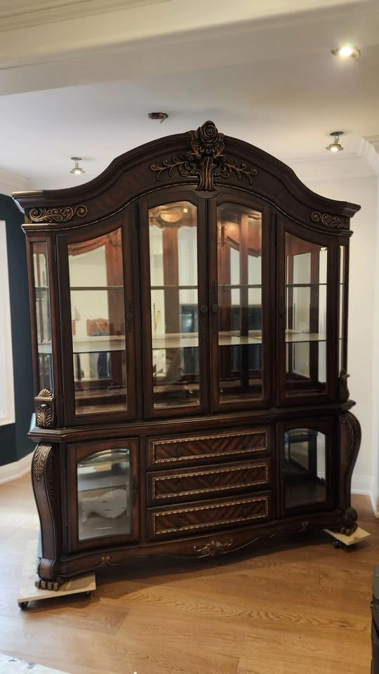 Wooden Hutch - photo 2