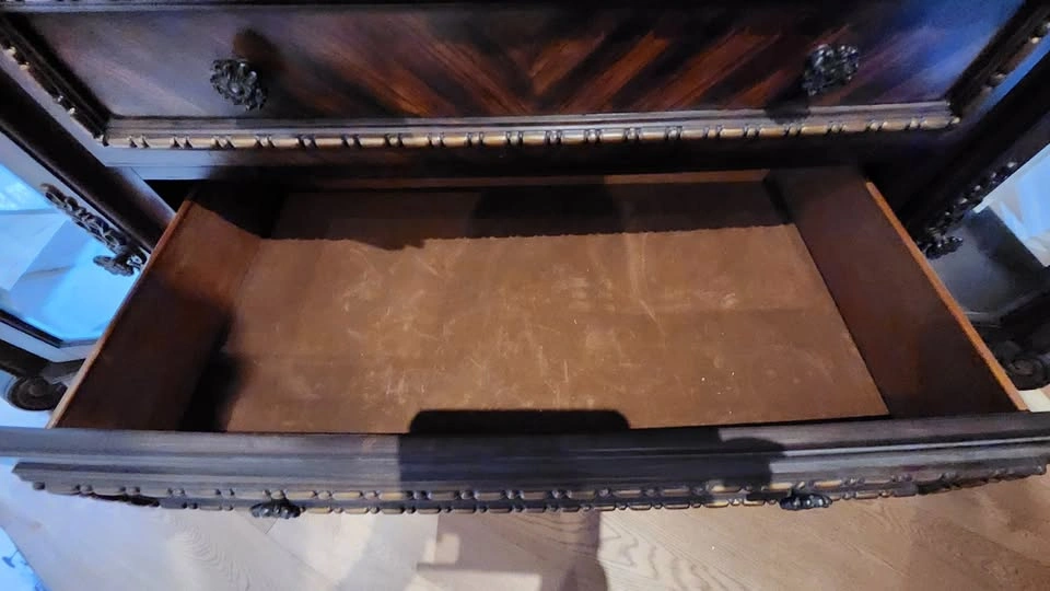 Wooden Hutch - photo 3