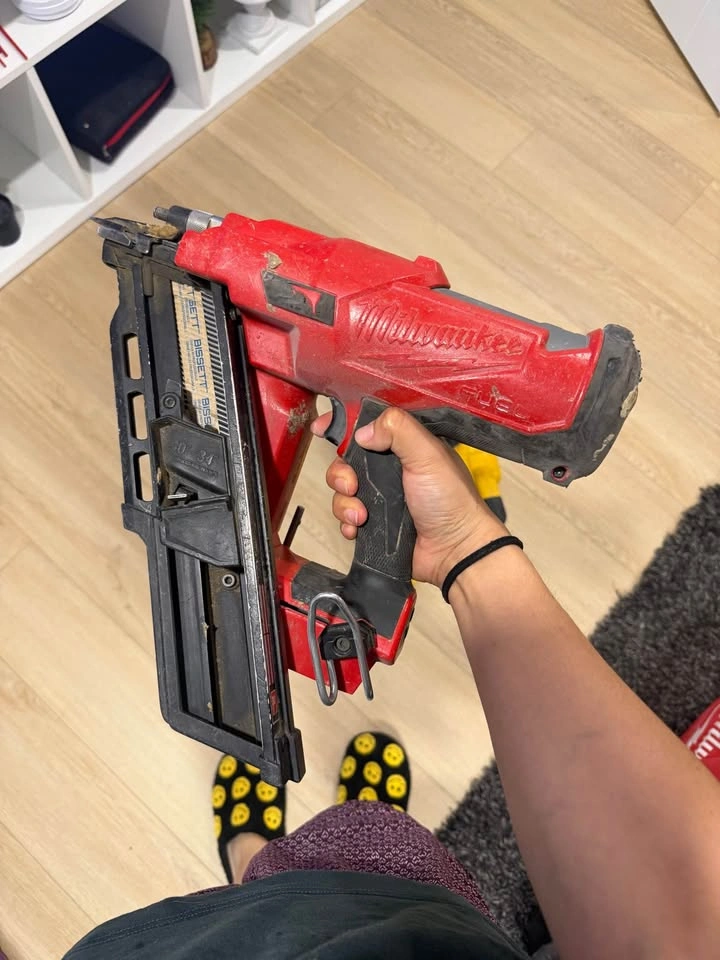 Milwaukee M18 FUEL 3-1/2" Framing Nailer - photo 3