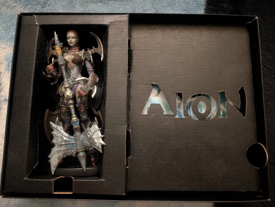 Aion Limited Collector's Edition PC Game (Complete Box) - photo 2