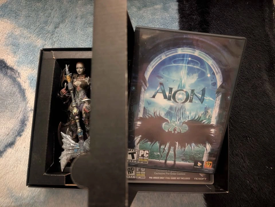 Aion Limited Collector's Edition PC Game (Complete Box) - photo 3