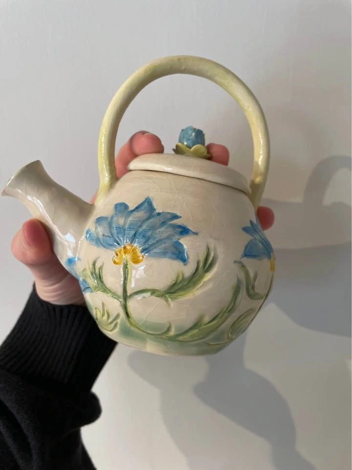 Mini vintage floral teapot - photo 2