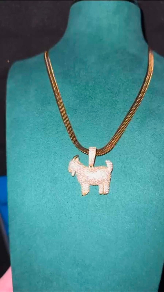 Goat Pendant + Free 5mm Luxury Chain - photo 4