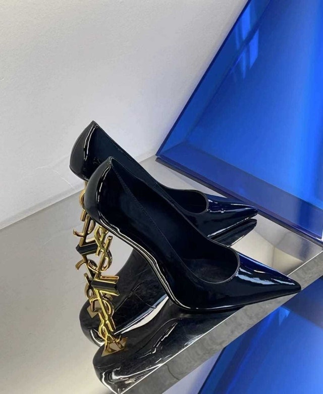 Saint Laurent Heels with box and everything - photo 5