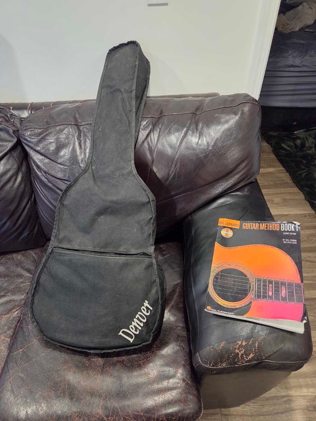 Acoustic Guitar with Case and Lesson Book - photo 4