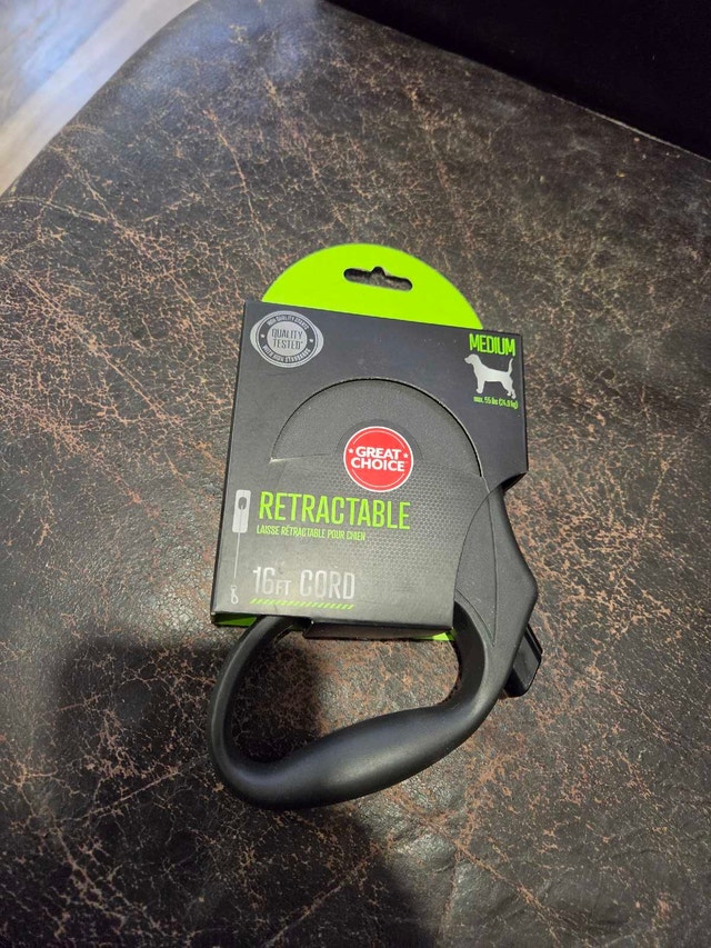 Brand New Great Choice Retractable Dog Leash - photo 2