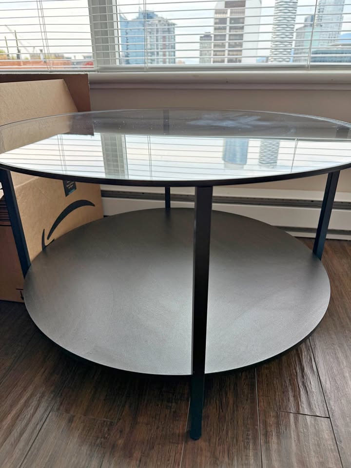 IKEA VITTSJÖ Coffee Table – Black/Glass