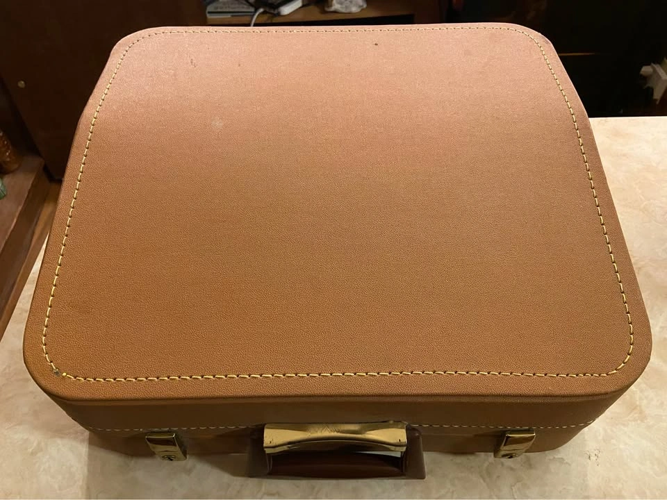 Royal Safari Typewriter - photo 2