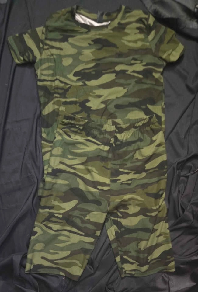 Women’s Camouflage Short Sleeve Top and Shorts Set - Green Camo - photo 5