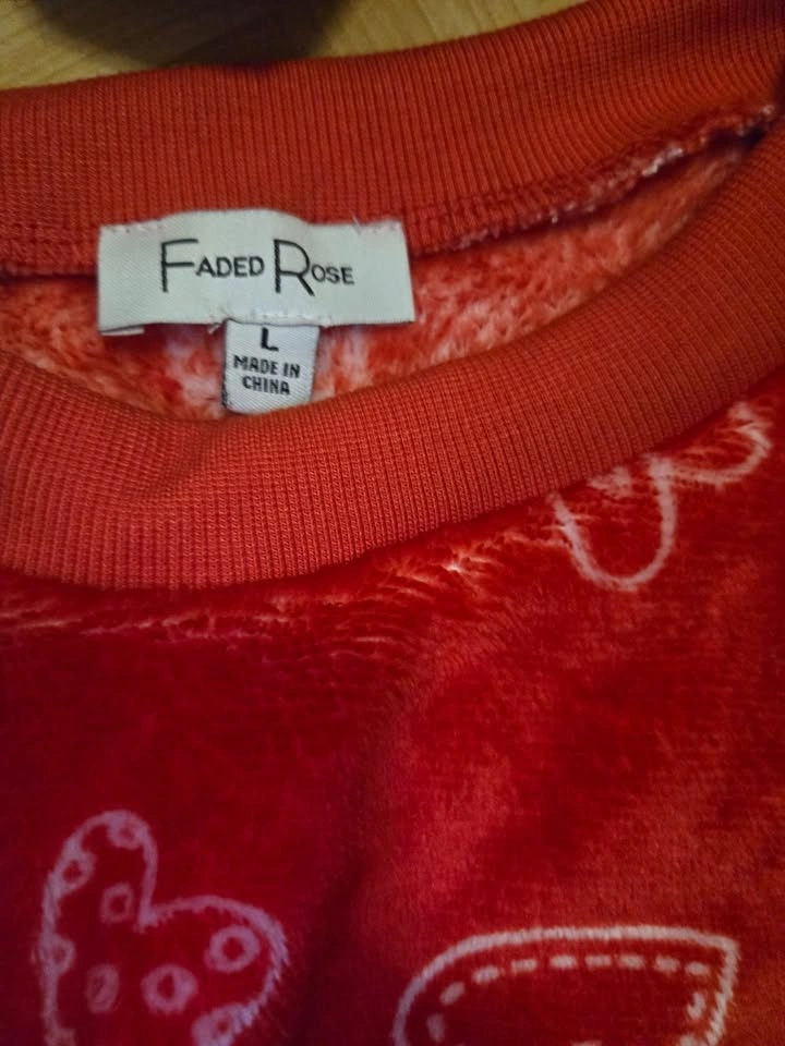 Faded Rose Red Fluffy Sweater w. Matching Headband - photo 3