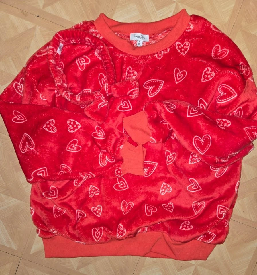 Faded Rose Red Fluffy Sweater w. Matching Headband - photo 4