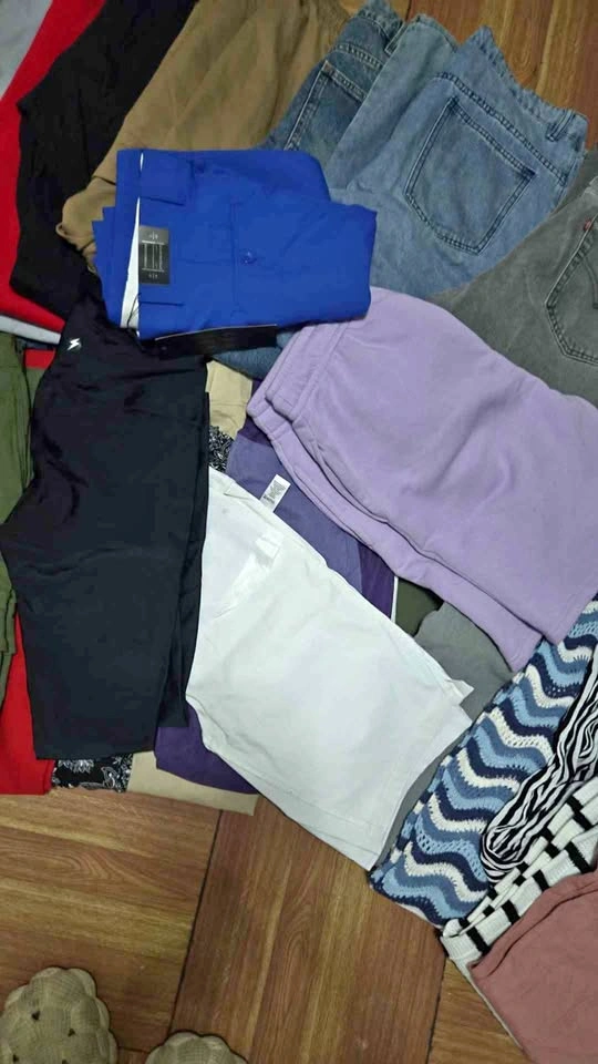 Closet Clean Out: Women's Tops, Pants, Skirts, Dresses, Shoes